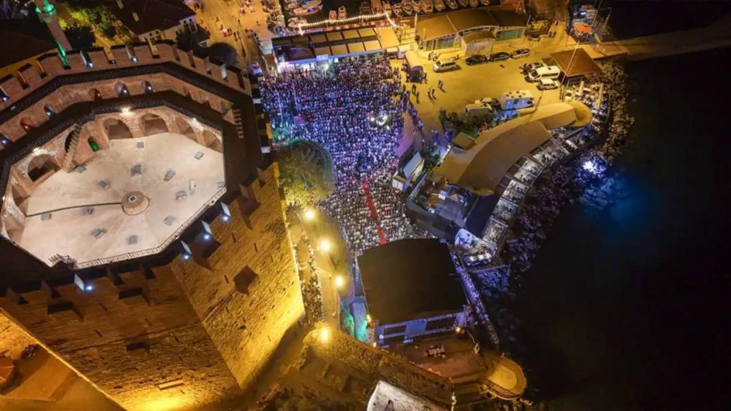 Fazıl Say’dan Alanya’ya Özel Beste Sözü! 1
